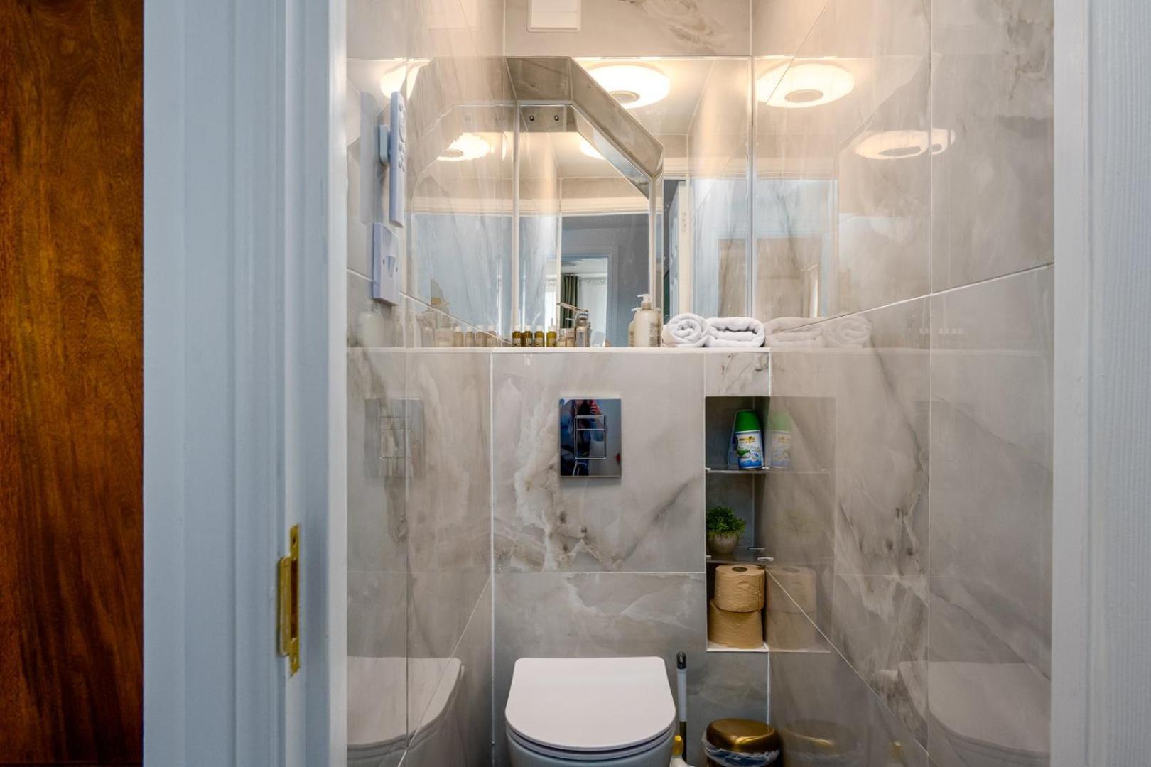 Guestready - Stylish Stay With Parliament Views 런던 외부 사진